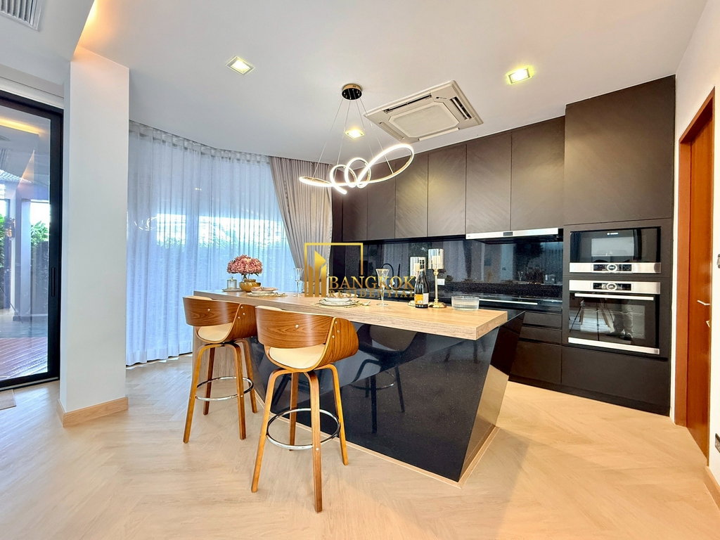 รูป Very Spacious 4 Bedroom Pool Villas Luxury House For Sale - BR28126SH - รูปที่ 9/62