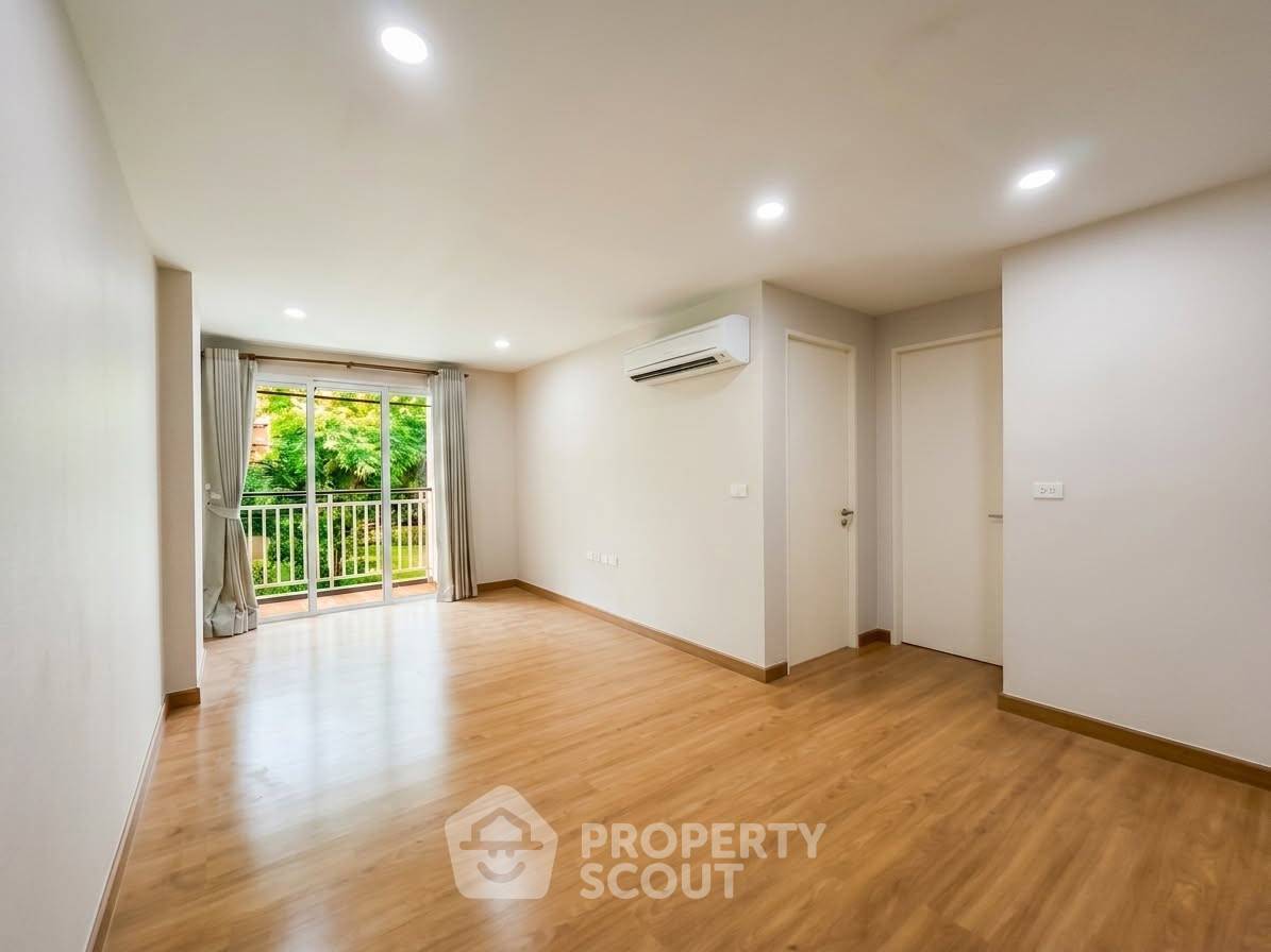 รูป คอนโด 1-ห้องนอน ที่ โว๊ค สุขุมวิท16 คอนโดมิเนียม ใกล้ MRT ศูนย์การประชุมแห่งชาติสิริกิติ์ (ID 3022283) - รูปที่ 2/19