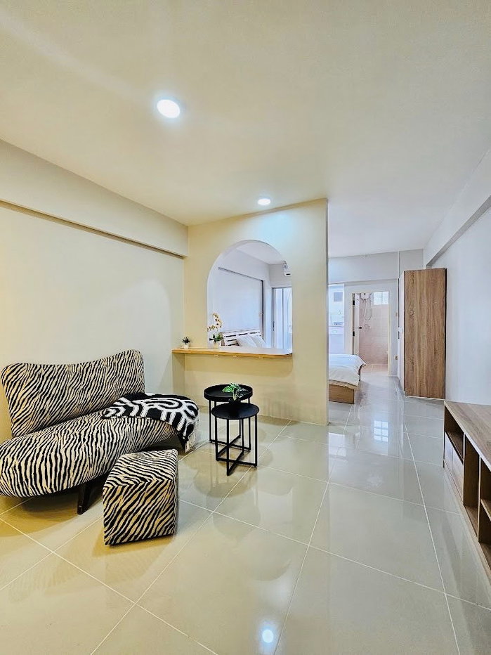 รูป คอนโดให้เช่า 6,000 บาทต่อเดือน | บ้านบดินทร์ ลาดพร้าว 112 | ทาวน์อินทาวน์–เลียบด่วน  - รูปที่ 1/11