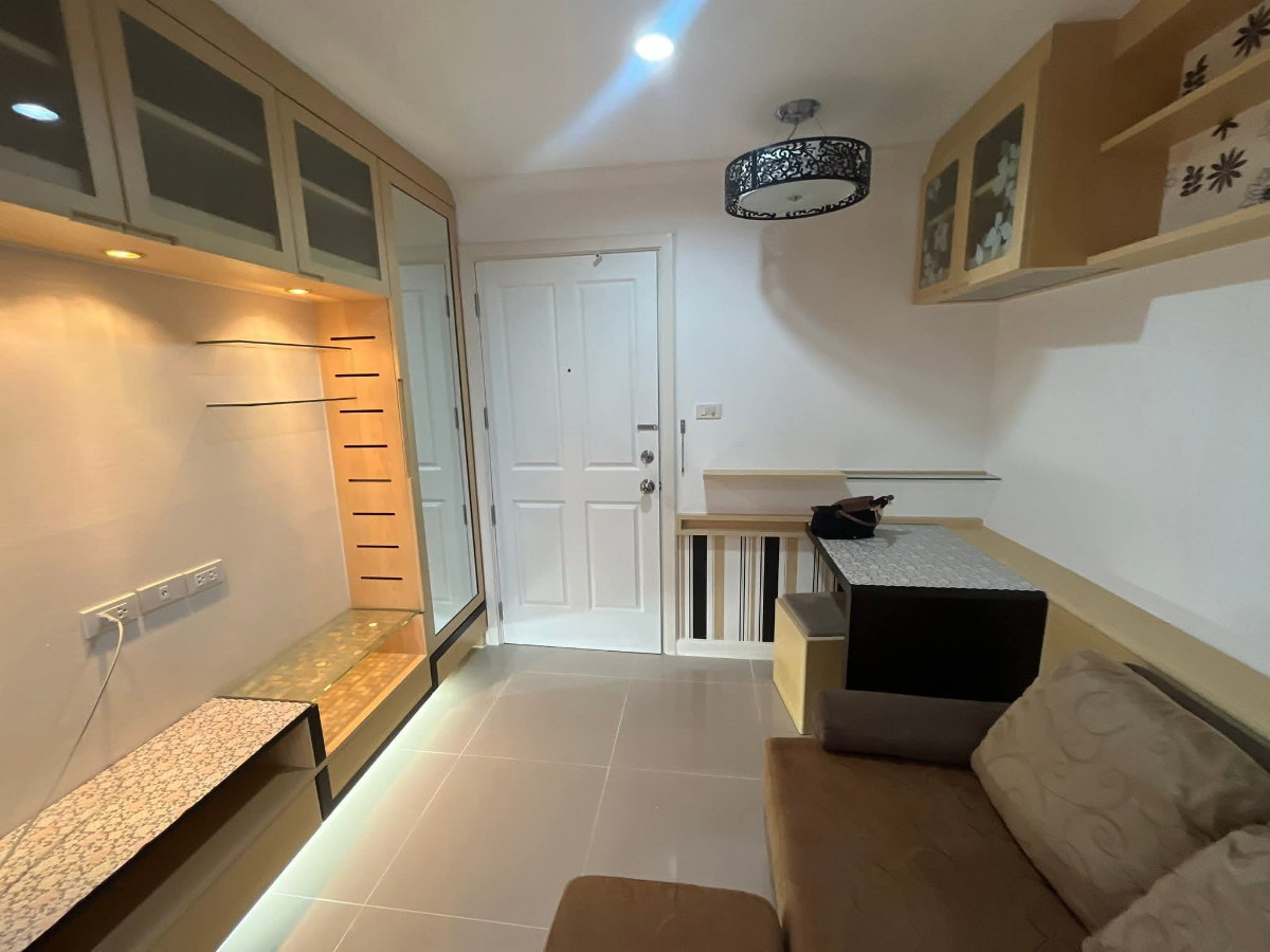 picture Lumpini Place Rama 9 - Ratchada | Spacious 37 SQ.M. Built-in Unit | THB 15,000/Month - 11/19
