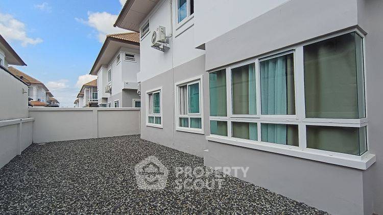 picture 3-BR House in Sattahip (ID 3018854) - 2/5