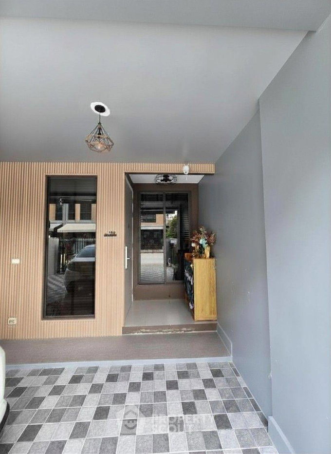 รูป ทาวน์เฮ้าส์ 4-ห้องนอน ที่ เอสทารา ฮาเว่น พัฒนาการ 20 ใน สวนหลวง (ID 3013664) - รูปที่ 9/38