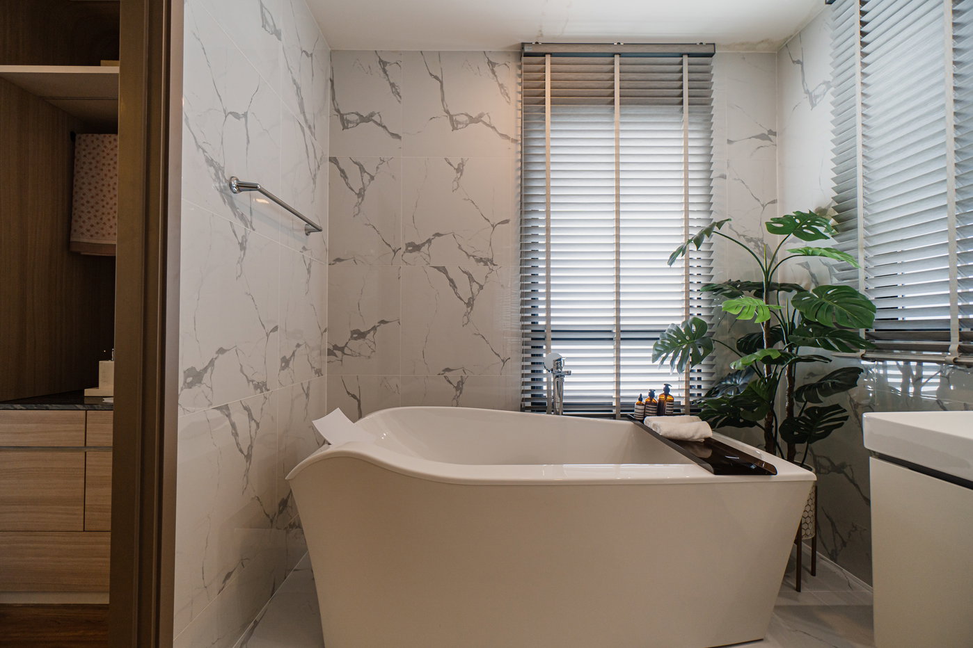 รูป The Park Lane 15 Sukhumvit–Bearing 3 bedrooms, for sale - รูปที่ 4/35