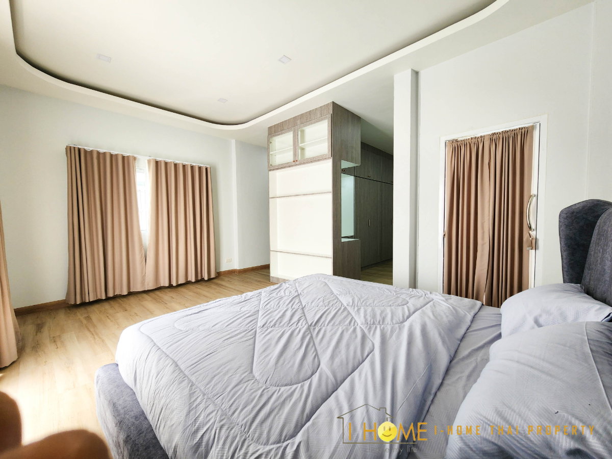 รูป  ให้เช่า Pool Villa 2 ชั้น พร้อมสระว่ายน้ำส่วนตัว ใกล้โรงเรียนนานาชาติ # ASP-V0046 - รูปที่ 35/54