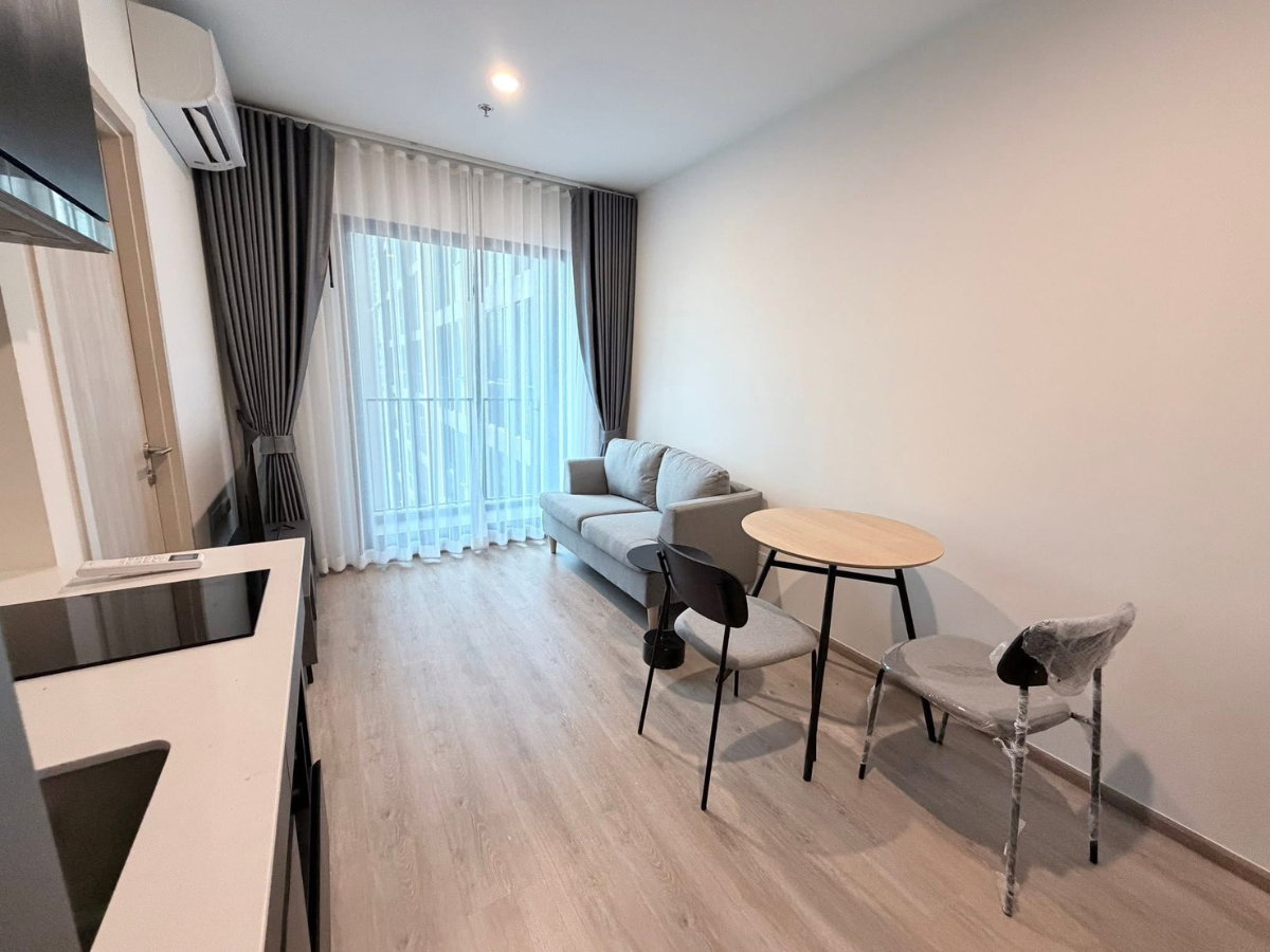 รูป ให้เช่า คอนโดโครงการใหม่ ติดMRT พระราม 9 | Nue District R9 | 1 ห้องนอน เฟอร์นิเจอร์ครบพร้อมอยู่ , ใกล้ Central พระราม 9 - รูปที่ 4/6