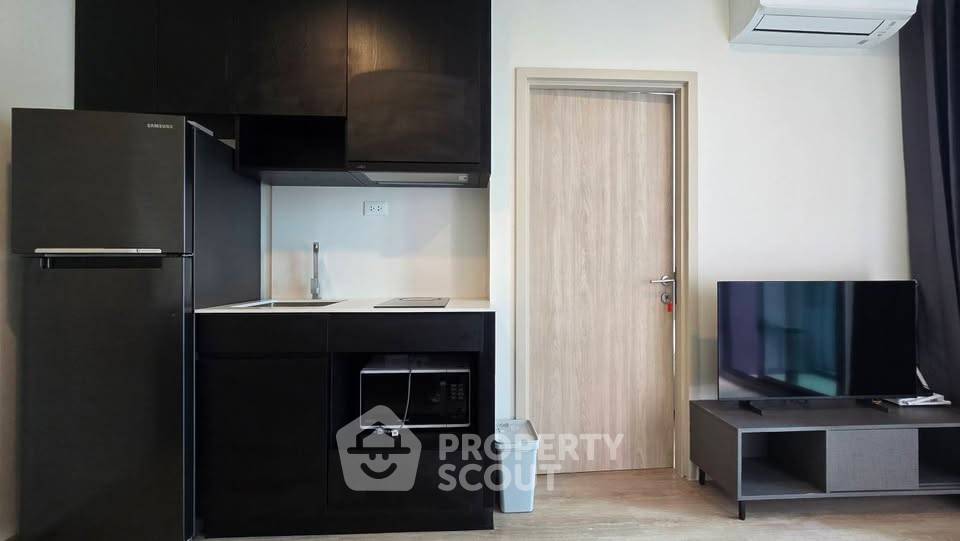 picture 1-BR Condo In Nue District R9, 200m To MRT Phra Ram 9 (ID 3011283) - 8/10