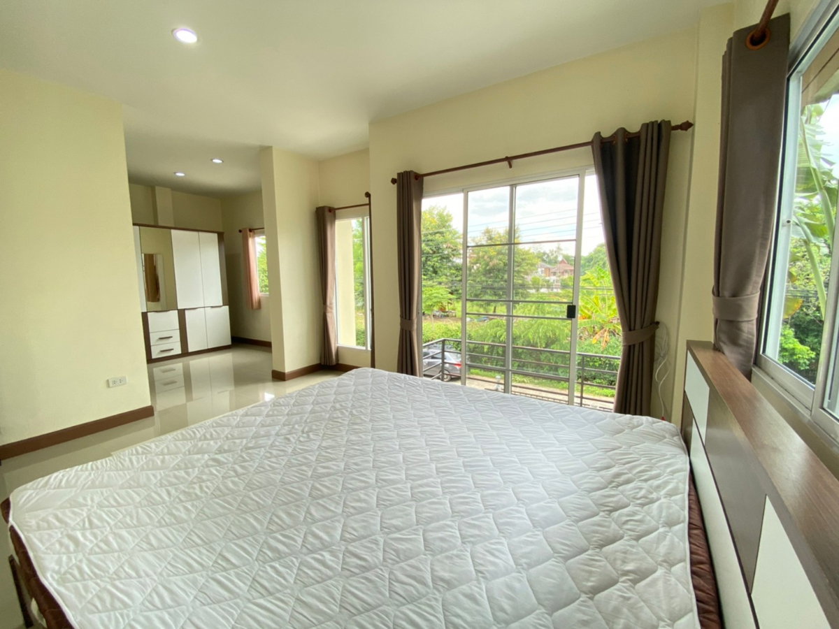 รูป  บ้านเดี่ยวสองชั้น  ในโครงการทำเลย่านเศรษฐกิจ #สันทรายราคาเพียง  3.5 ล้านบาท  #C4MG100537 - รูปที่ 9/20