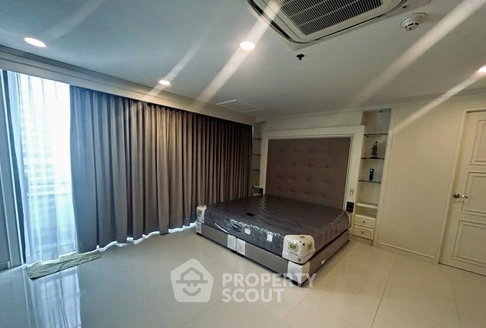 3-BR Condo at Lumpini Park View near MRT Lumphini (ID 3022590)