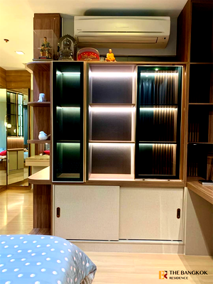 Condos for sale : Ready-to-move-in Condo at an Amazing Price!! Rhythm Phahol - Ari near BTS Sena Ruam