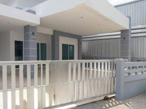 FOR SALE HOUSE PROPERTY 2880000 BAHT.