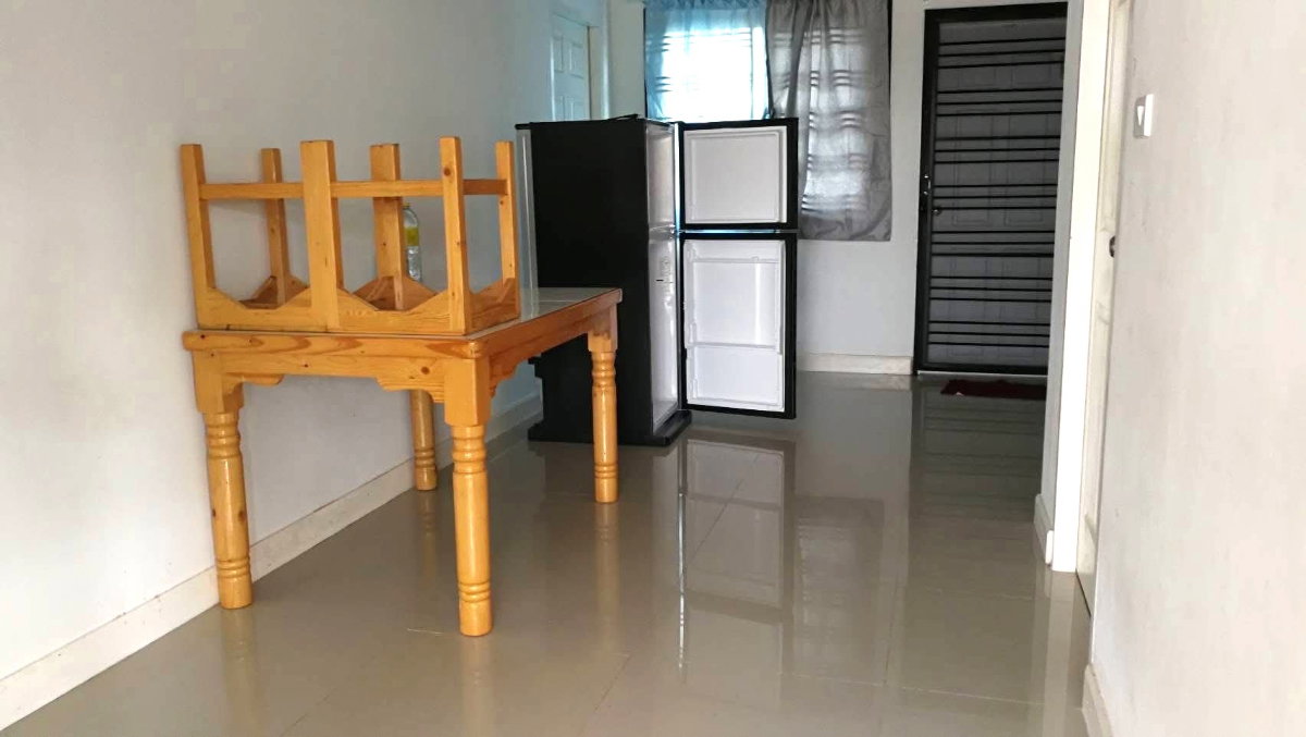 รูป บ้านเดี่ยวชั้นเดียว บ้านในหมู่บ้านเงียบสงบ บ้านมือสองสภาพใหม่ไม่เคยอยู่ ใกล้มหาลัยแม่โจ้ #สันทราย ราคาเพียง 2.7 ล้านบาท #CSS101906 - รูปที่ 2/8