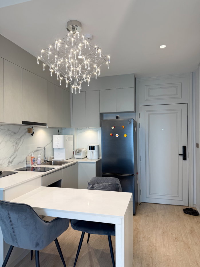 picture 2 Bedrooms, 2 Bathrooms, 2 Parking FOR SALE (Beautiful Room!) - 35/47