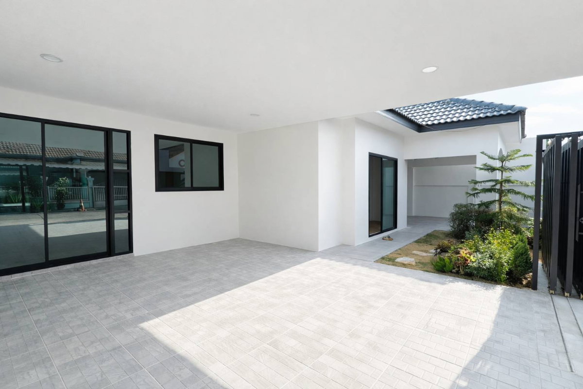 รูป บ้านหลังมุมสุดคุ้ม พร้อมสวนส่วนตัว ใจกลางวิชิต - รูปที่ 2/11
