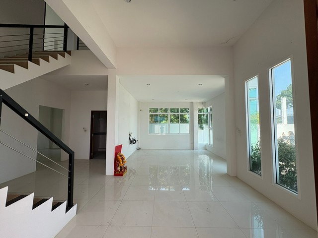 รูป J71558 ขายบ้านเดี่ยว บางหญ้าแพรก อำเภอเมืองสมุทรสาคร สมุทรสาคร - รูปที่ 3/8