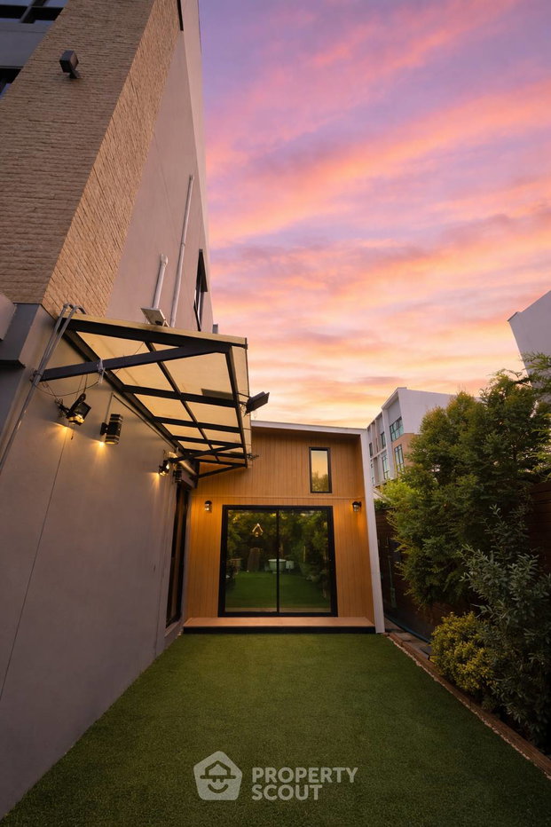 รูป ทาวน์เฮ้าส์ 4-ห้องนอน ที่ เอสทารา ฮาเว่น พัฒนาการ 20 ใน สวนหลวง (ID 3013664) - รูปที่ 27/38