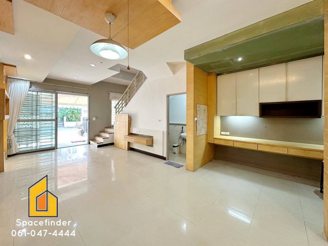 รูป Call : 061-047-4444 บ้านกลางเมือง สวิสทาวน์ เกษตร-นวมินทร์ ทาวน์โฮมแปลงมุม 30.2 ตารางวา 3 ห้องนอน 3 ห้องน้ำ ใกล้นวมินทร์ ซิตี้ อเวนิว - รูปที่ 3/13