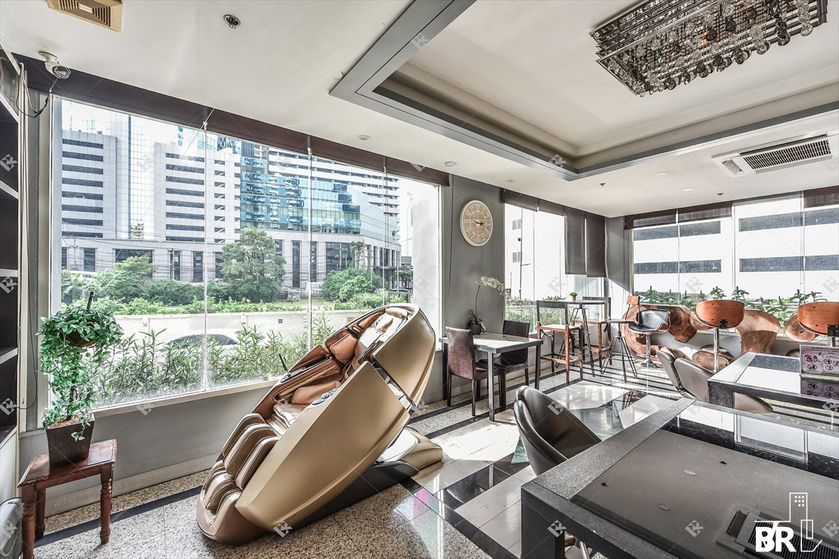 picture Rental Condo 🐶🐱 Wittayu Complex, 2BR 90 sq.m. 35K 💖 Stylish interior, Pet-friendly unit, near BTS Ploenchit  - 2/5