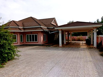 Houses for sale Prachaubkirikhan : FOR SALE  HOUSE PROPERTY  5796000 BAHT.