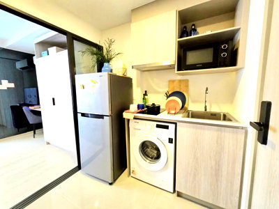 ขายคอนโด : ​🛋️ หิ้วกระเป๋าเข้าอยู่ได้เลย! dcondo air ลาดกระบัง ห้องแต่งครบ Fully Furnished พร้อมเฟอร์ฯ และเครื่องใช้ไฟฟ้า เริ่ม 1.75 ล้านบาท โทร 061-6161426