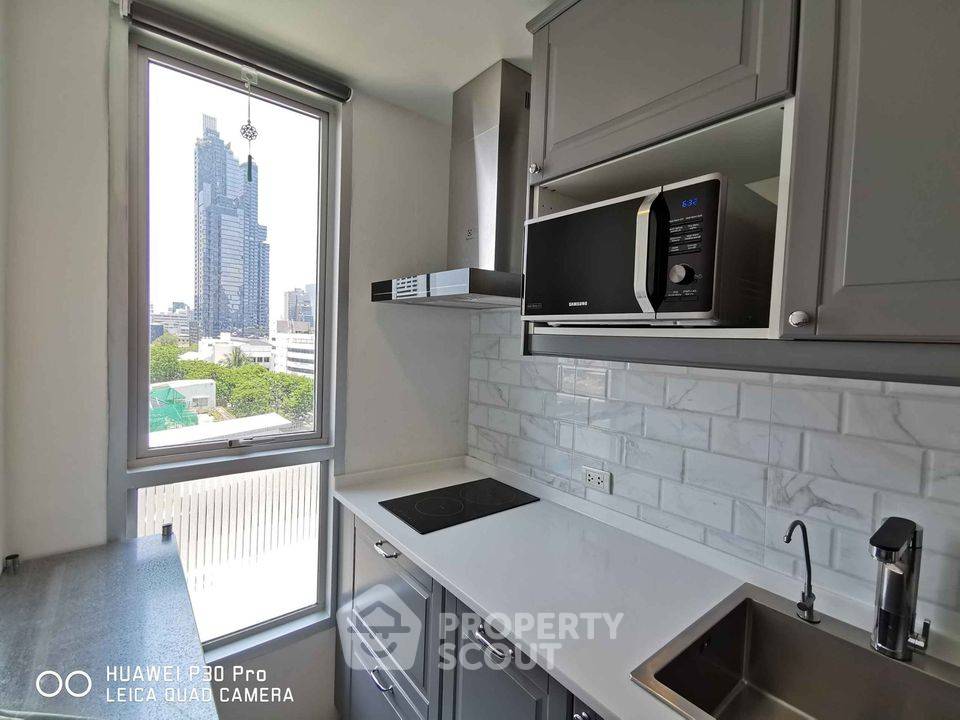 รูป คอนโด 2-ห้องนอน ที่ ไลฟ์ แอท สาทร 10 ใกล้ BTS เซนต์หลุยส์ (ID 566957) - รูปที่ 3/12