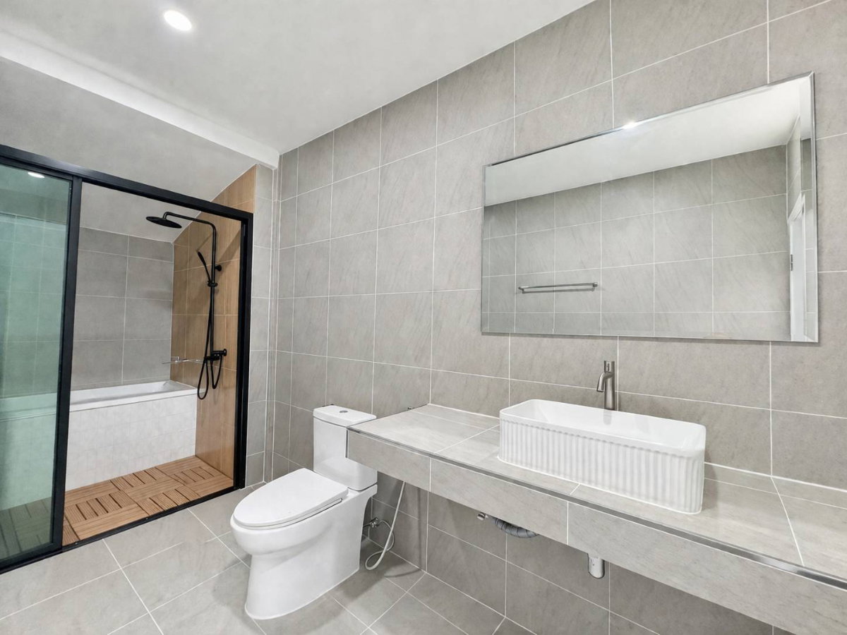 รูป บ้านหลังมุมสุดคุ้ม พร้อมสวนส่วนตัว ใจกลางวิชิต - รูปที่ 10/11