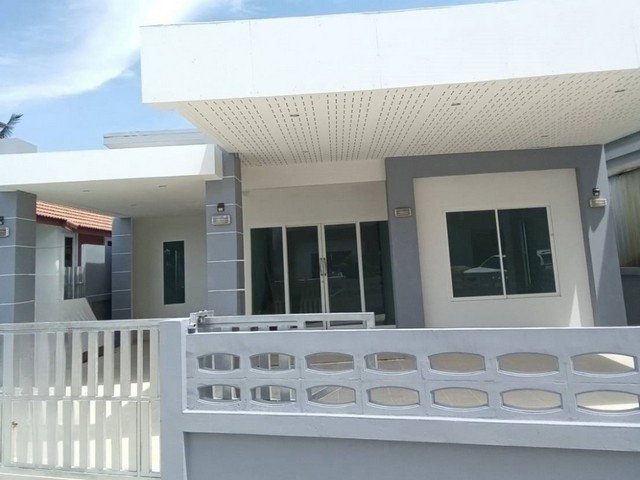 picture FOR SALE  HOUSE PROPERTY  2880000 BAHT. - 2/8