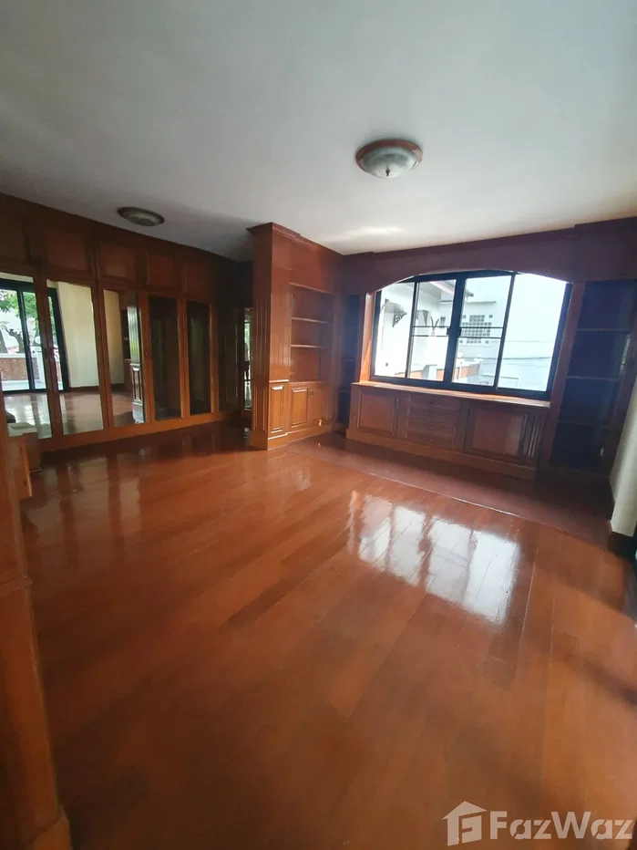รูป บ้านเดี่ยวให้เช่า 6 ห้องนอน ใน ทุ่งมหาเมฆ, กรุงเทพมหานคร 6487290 - รูปที่ 4/6