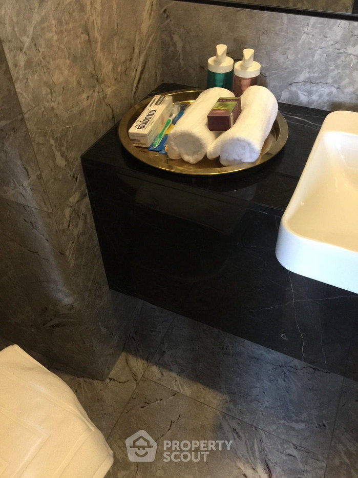 picture 1-BR Condo At Ashton Asoke, 40th-Floor Near MRT Sukhumvit 70m (ID 1727219) - 12/21