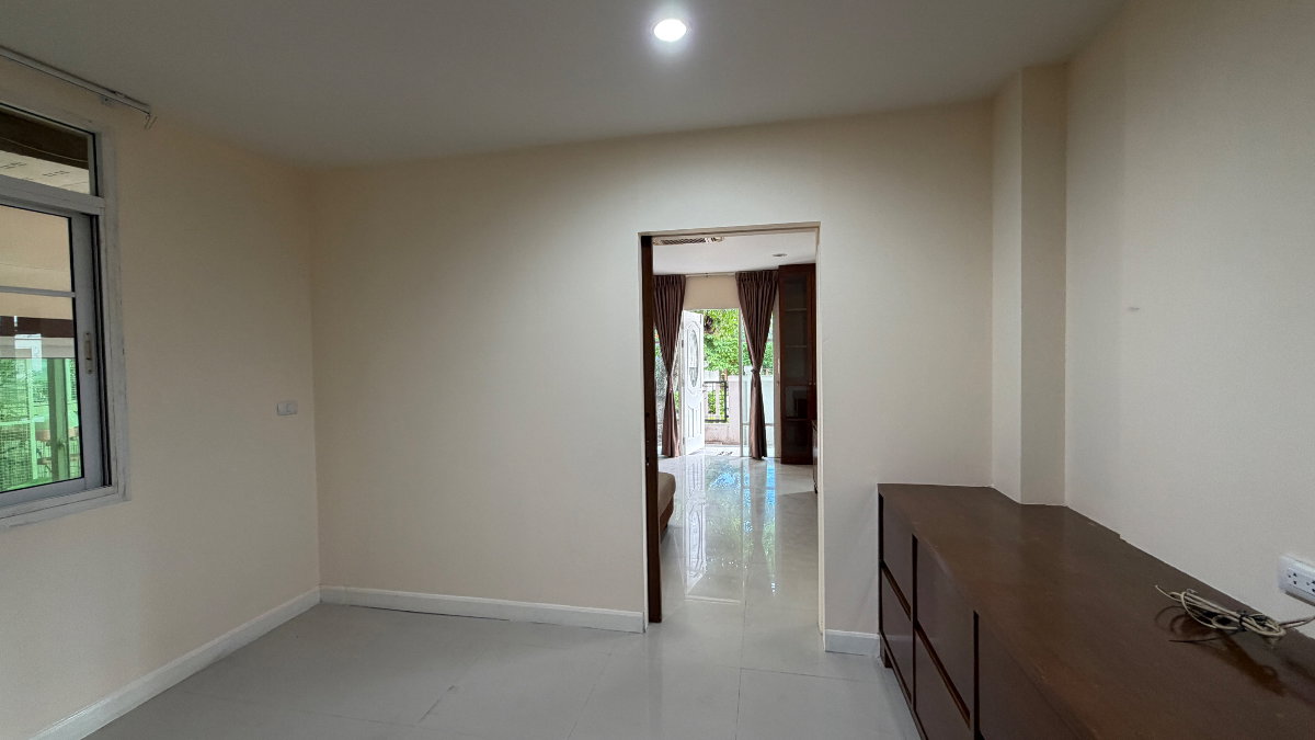 picture House for rent near MEGA Bangna Wongwaen - 5/8