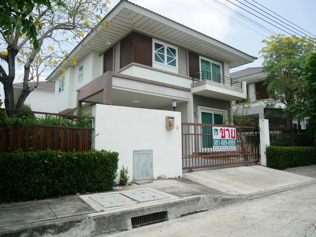 รูป ขายบ้านเดี่ยว 2 ชั้น หมู่บ้านศุภาลัย ไพรด์ บางนา-ลาดกระบัง   ซ. ลาดกระบัง 54 ต. ษะจรเข้น้อย อำเภอบางเสาธง สมุทรปราการ 10570 บ้านสวย ทำเลดีมาก  - รูปที่ 1/20