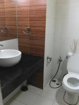 Condo for sale, in good condition, Garden Asoke-Rama 9 Condo.