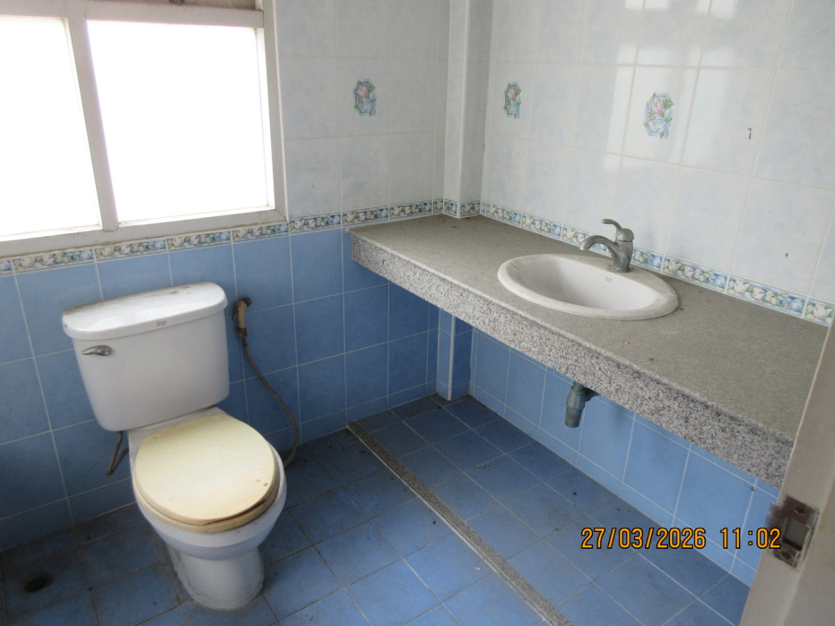 รูป บ้านเดี่ยว 2 ชั้น หลังมุม หมู่บ้านเค.ซี.เลควิว ซอยรามคำแหง 118 ใกล้ รร.นานาชาติ - รูปที่ 9/11