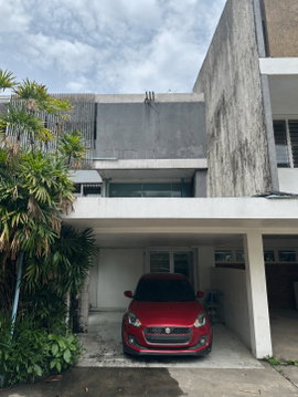 Office for rent, 1st floor with private garden. Heart of Ari – Phaya Thai Ready to move in (HO6907)