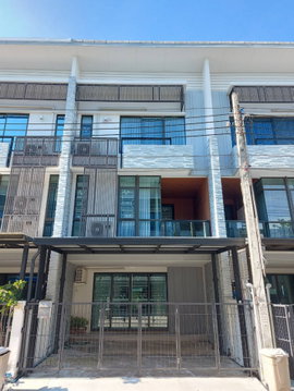ให้ เช่า ทาวน์โฮม Plex Bangna 145 ตรม 23 ตรว ใกล้เมกะ บางนา เดินทางสะดวก