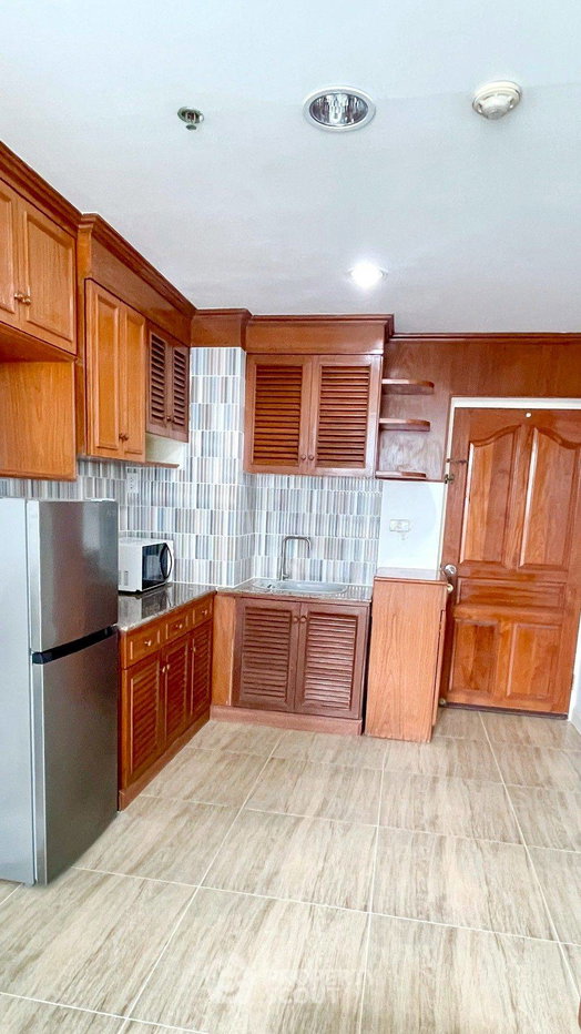 picture 2-BR Condo at Baan Pathumwan Condominium near BTS Ratchathewi (ID 372511) - 5/17