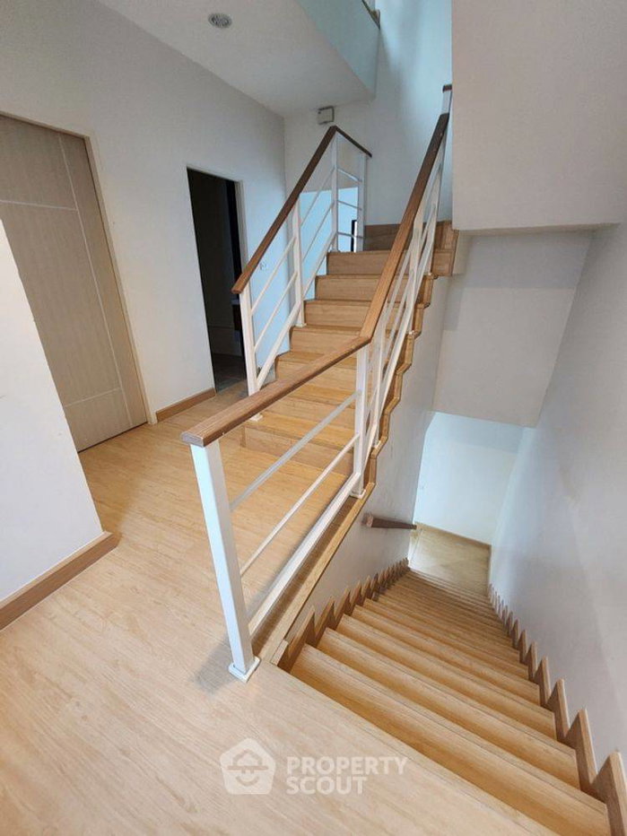 รูป ทาวน์เฮ้าส์ 3-ห้องนอน ใน คลองถนน (ID 3012116) - รูปที่ 19/20