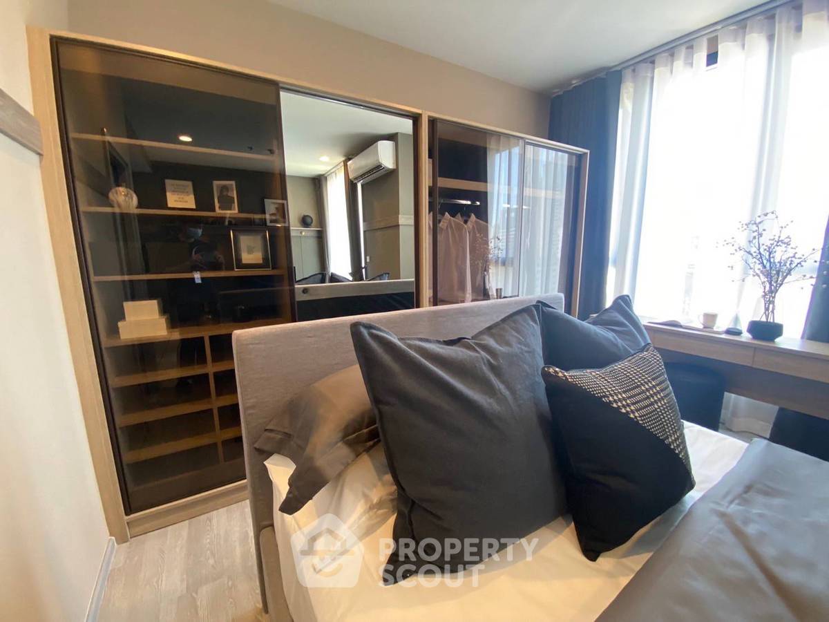 picture Well-Priced 1-BR 30 Sqm At XT Ekkamai, Near BTS Thong Lor (ID 996662) - 3/7