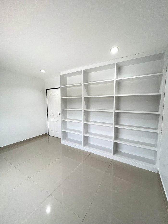 รูป 🏡 ปล่อยเช่าทาวน์โฮม 3 ชั้น รามอินทรา 34 แยก 10 4 ห้องนอน 3 ห้องน้ำ บ้านเดี่ยวอิสระ ไม่อยู่ในโครงการหมู่บ้าน เข้า-ออกสะดวก  - รูปที่ 13/20