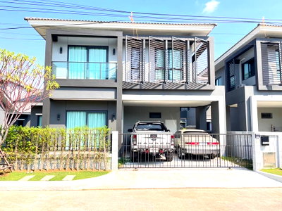 บ้านเดี่ยวให้เช่า : Detached House for Rent Location: Kingkaew Road