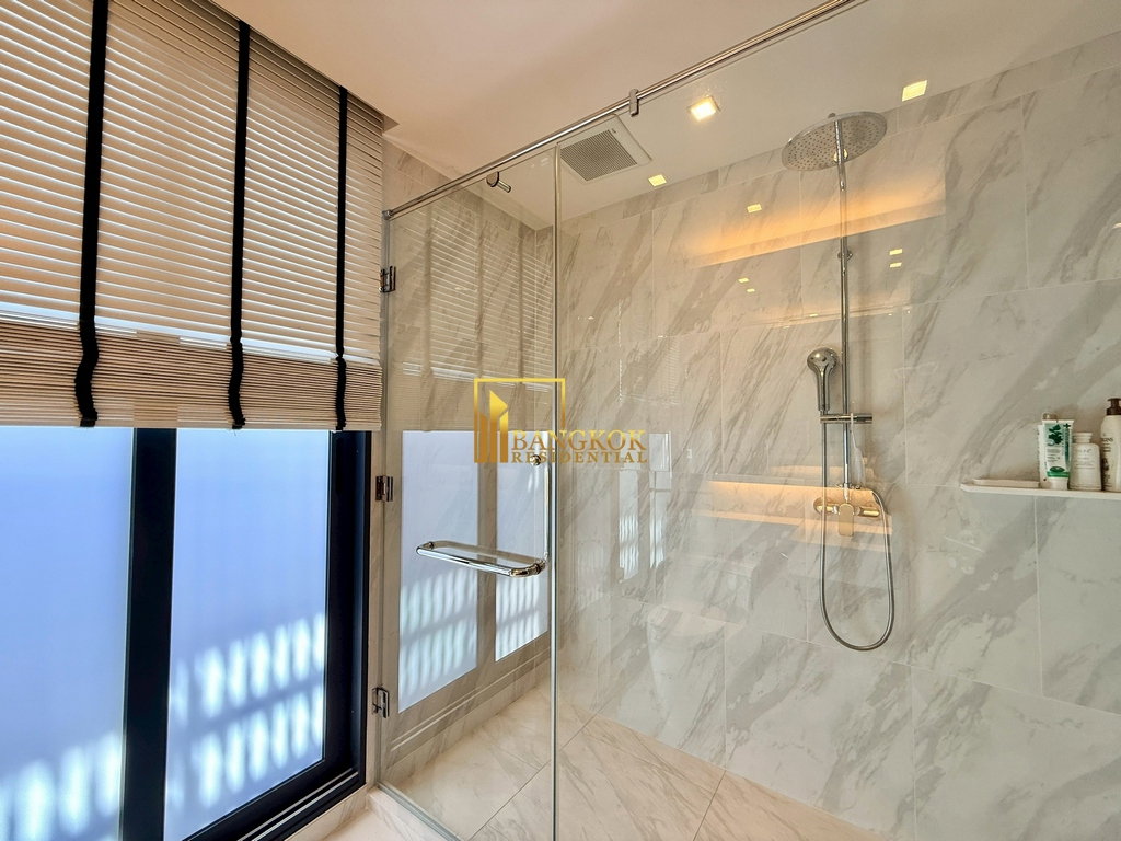รูป Quarter 31 | Gorgeous 4 Bedoom Luxury House in Phrom Phong - BR28219SH - รูปที่ 32/63