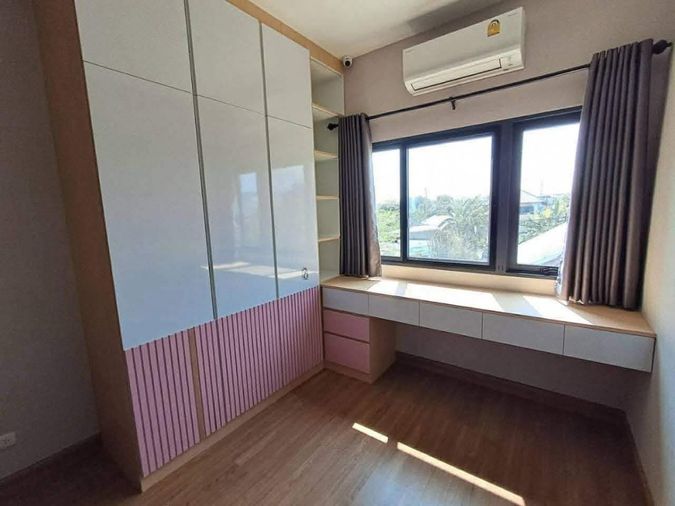 ให้เช่าทาวน์โฮม 4 ห้องนอน 26 ตร.ว. บ้านกลางเมือง ลาดพร้าว 101 สเตชั่น