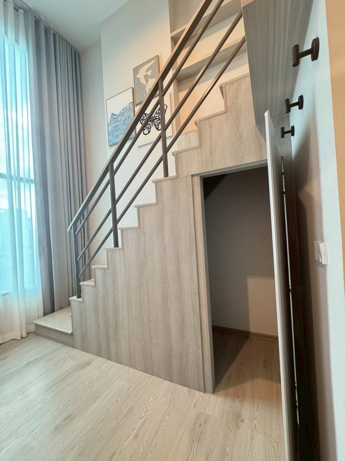 picture For rent: Cobe Kaset-SriPathum, High ceiling unit,  new unit, ready to move in. 28,000 baht per month. Call (0955752068, Ms. Chompoo) - 1/20