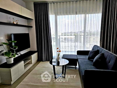 Condos for rent : 2-BR Condo at Life Ratchadapisek near MRT Huai Khwang (ID 3024366)