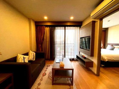 Condos for rent : RS6587 For Rent: Art Thonglor Condo, Pet-Friendly Luxury Residence in the heart of Thonglor