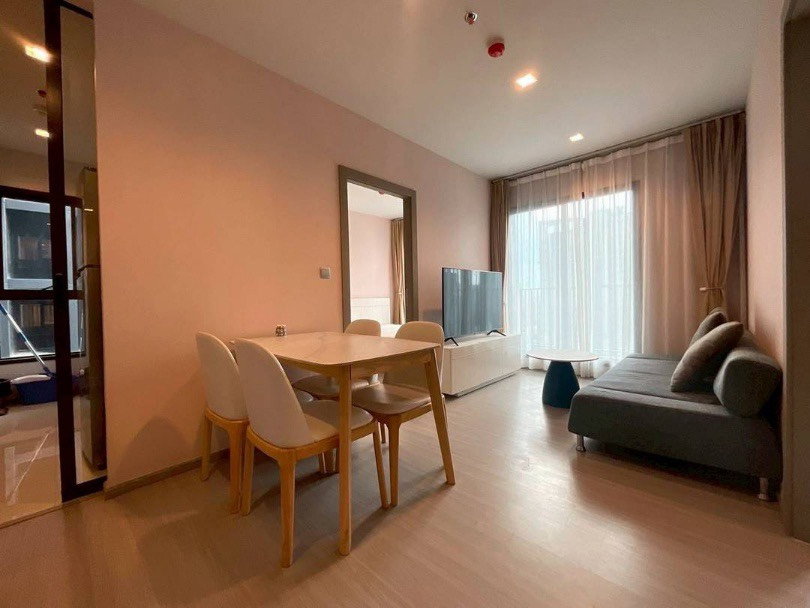 picture Condo For Rent!!Life Asoke Rama9 - 1/10