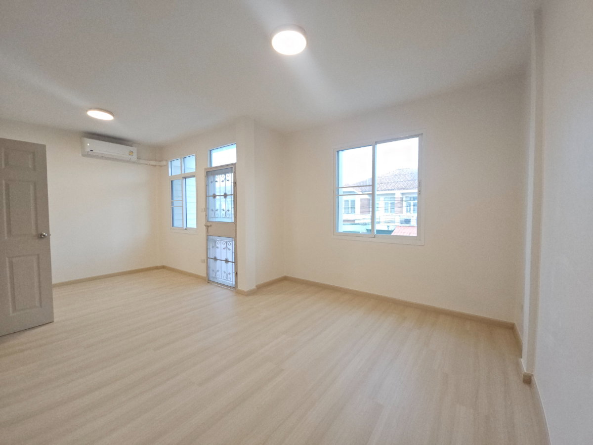 รูป ขายทาวน์เฮ้าส์ หมู่บ้านรื่นฤดี 3 รีโนเวท สวย พร้อมเฟอร์  - รูปที่ 8/22