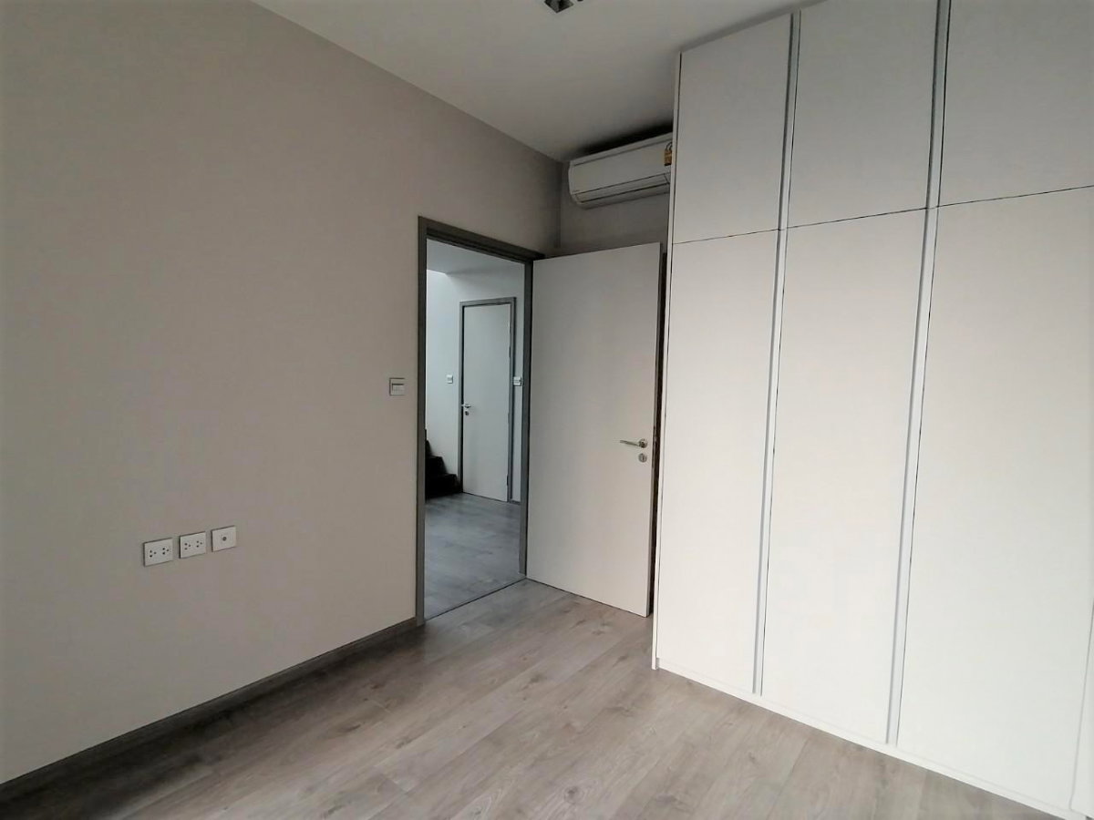 รูป Condo for SALE Whizdom Avenue Ratchada-Ladprao Duplex ชั้นสูง 10up ห้องมุม ทิศเหนือ วิวสี่แยกรัชดา-ลาดพร้าว @15.59 MB - รูปที่ 9/10