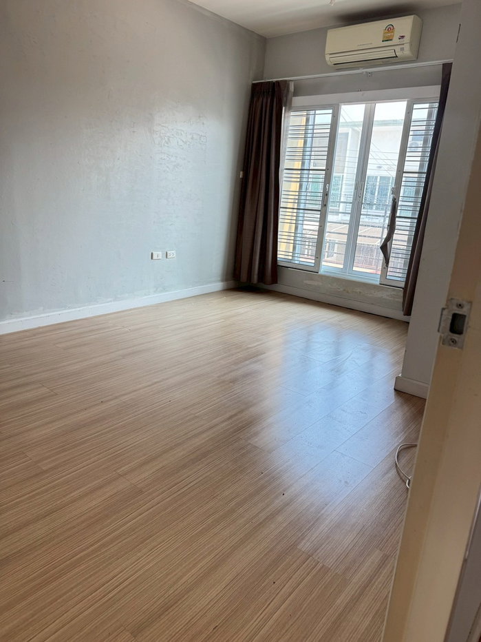 รูป 🏡 ขายทาวน์โฮม 2 ชั้น ทำเลนนทบุรี ใกล้ MRT แยกนนทบุรี ทำเลทอง ราคา 3.09 ล้าน" - รูปที่ 3/9