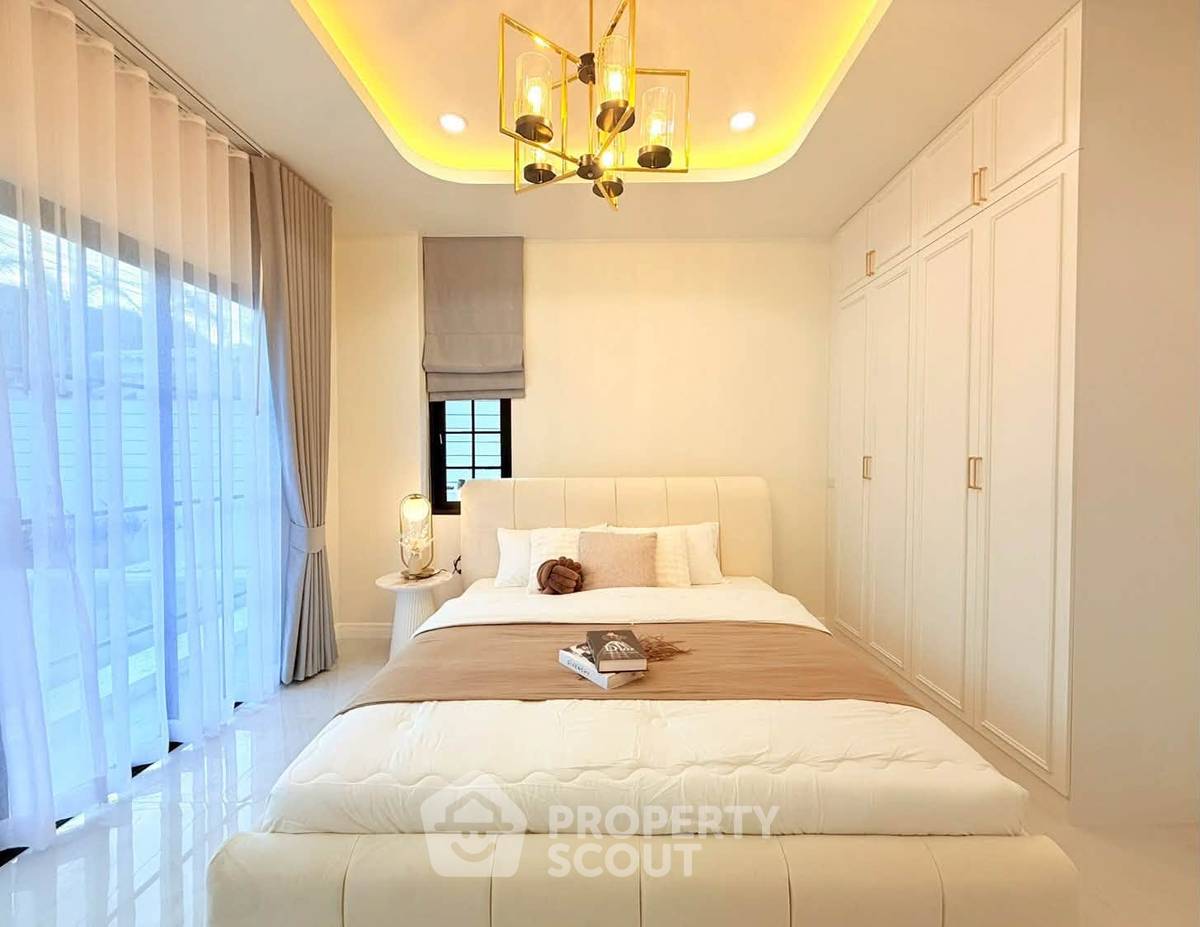 รูป บ้าน 3-ห้องนอน ใกล้ พัทยาตะวันออก (ID 3028370) - รูปที่ 2/14