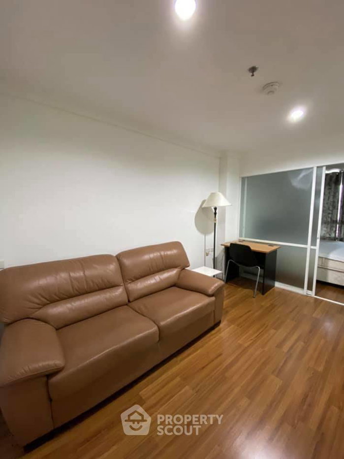 picture 1-BR Condo For Rent, 11th Floor, Lumpini Suite Pinklao Near MRT Bang Yi Khan (ID 465798) - 1/9
